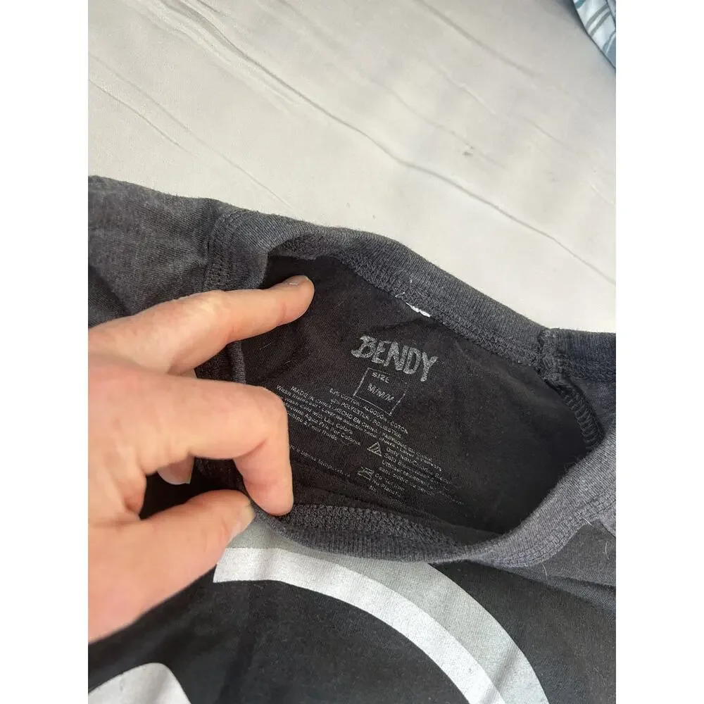 Bendy Grey Shirt medium